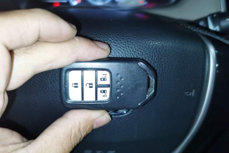 Used Honda Odyssey 2017 2.4L Luxury Edition Vehicle Key