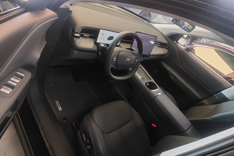 Used XPeng G6 2025 625 Long-Range Max Flagship Edition