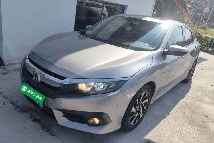 Used Honda Civic 2016 220TURBO Manual Luxury Edition