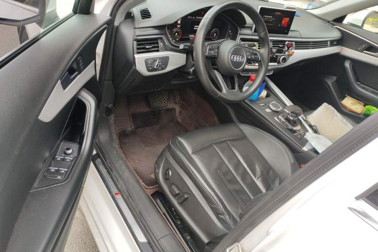 Used Audi A4L 2018 30th Anniversary Edition 40 TFSI Fashion Model Driver Seat