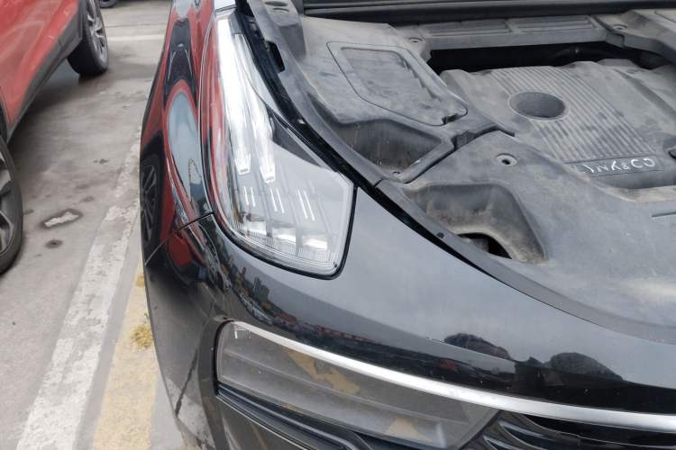 Used Lynk & Co 01 2017 2.0T Two-Wheel Drive Pro Edition Right Front Headlight