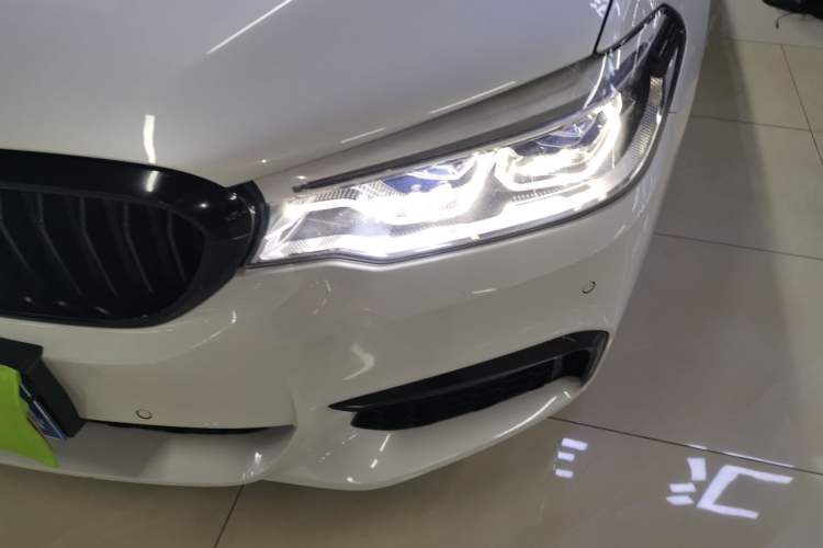 Used BMW 5 Series 2018 Restyled 530Li Leading Edition M Sport Package
