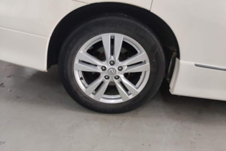 Used Nissan Quest 2015 3.5L SL Exterior 5