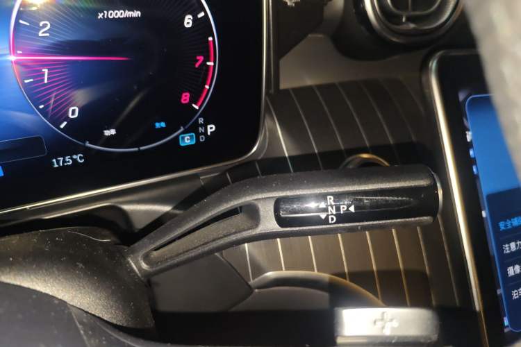 Used Mercedes-Benz C-Class 2023 C 260 L Sport Edition Gear Lever