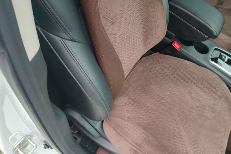 Used Changan Eado New Energy 2022 EV460 Smart Ride-Hailing Edition – Lithium Iron Phosphate