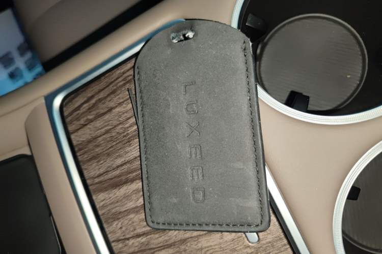 Used Hima Luxeed R7 2025 Range-Extended Version 251 km Max