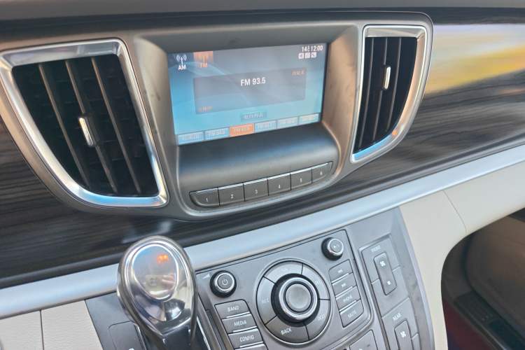 Used Buick GL8 2011 3.0L XT Luxury Business Flagship Edition
