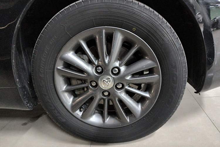 Used Toyota Crown 2007 2.5L Royal Navigation Edition Right Front Wheel Hub