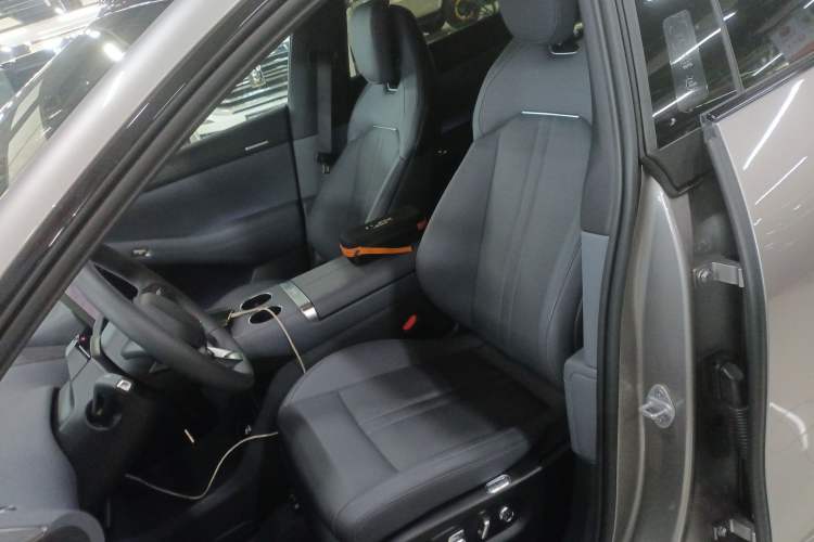 Used Xiaomi Auto YU7 2025 Ultra-Long Range All-Wheel Drive Pro Version
