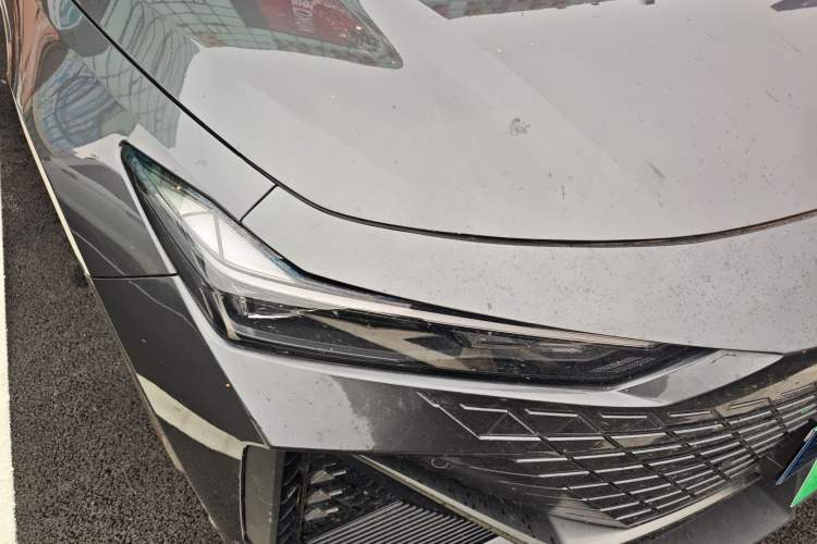 Used CHANGAN UNI-V 2023 1.5T Prestige Model Right Front Headlight