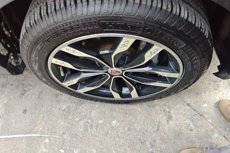 Used Roewe RX5 2016 30T Two-Wheel Drive Automatic Internet Smart Edition