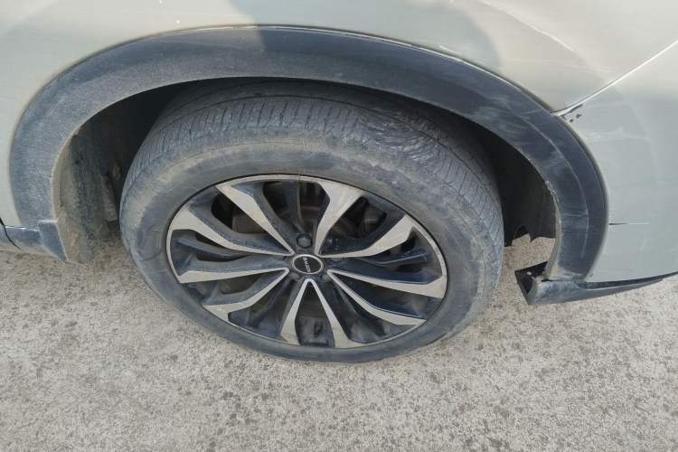 Used Roewe RX5 MAX 2021 Supreme Series 300TGI Automatic Luxury Cabin Edition Right Front Wheel Hub