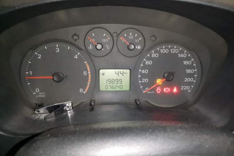 Used Ford Transit Custom 2016 2.2T Long-Wheelbase 6/7-Seater Mid-Roof Multi-Purpose Vehicle
