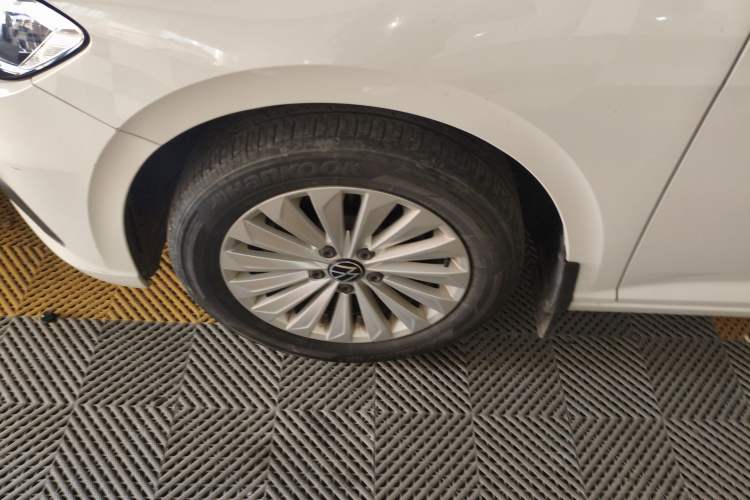 Used Volkswagen Lavida 2021 280TSI DSG Comfort Edition Left Front Wheel Hub