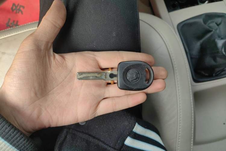 Used Volkswagen Polo 2011 Jingqu 1.6L Manual - Real Cool Edition