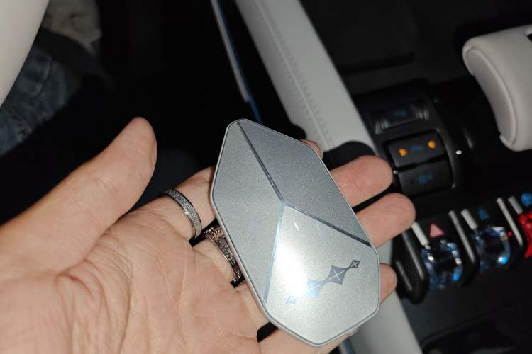 Used Formula Leopard Titanium 3 2025 501 km All-Wheel Drive Intelligent Driving Max Edition