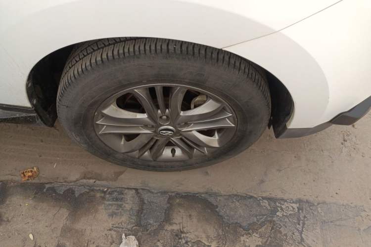 Used Hyundai ix35 2013 2.0L Automatic Two-Wheel Drive Smart GLS China IV Standard Right Front Wheel Hub