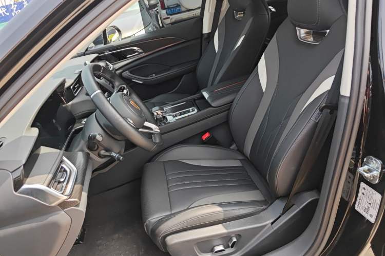 Used Hongqi H6 2024 2.0T ZhiMei Edition
