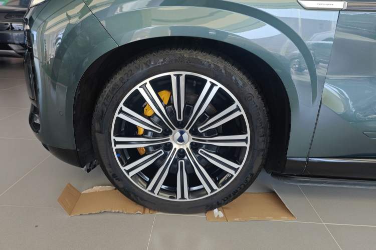 Used Denza N9 2025 Flagship Model