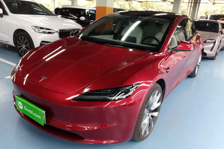 Used Tesla Model 3 2023 Long-Range All-Wheel-Drive Version
