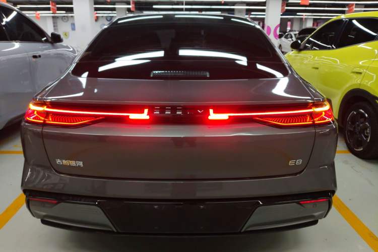 Used Geely Galaxy E8 2024 550 km Range Rear-Drive Dragon Edition