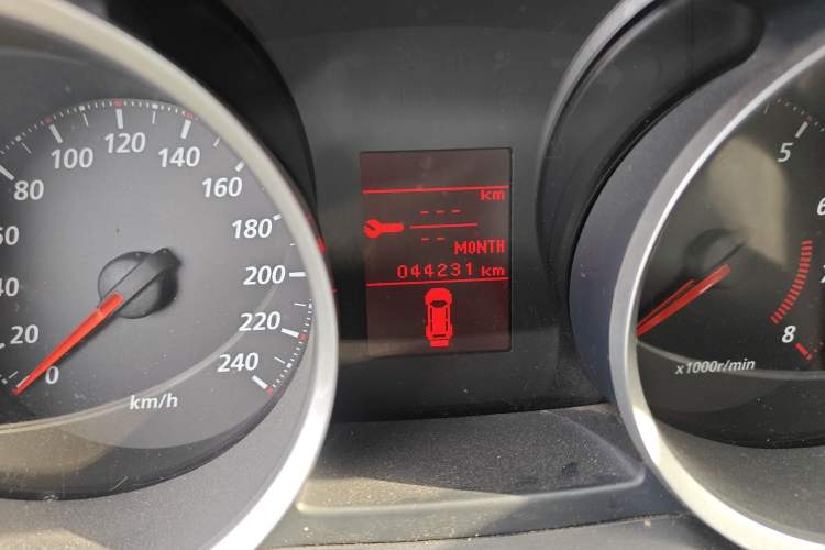 Used Mitsubishi Lancer EX 2016 1.8L Manual Black-and-White Retro Edition