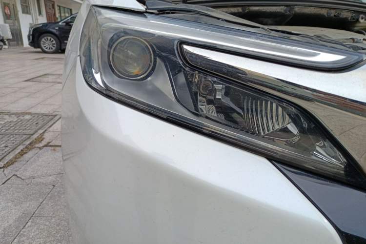 Used DS 6 2016 1.6T Luxury Edition THP160
