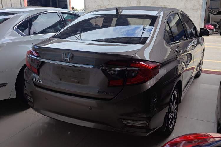 Used Honda Greiz 2016 1.5L CVT Luxury Edition
