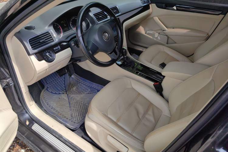 Used Volkswagen Passat 2013 1.8TSI DSG Prestige Edition Left Front Seat