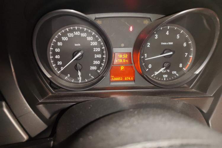 Used BMW Z4 2009 sDrive23i Leading Model
