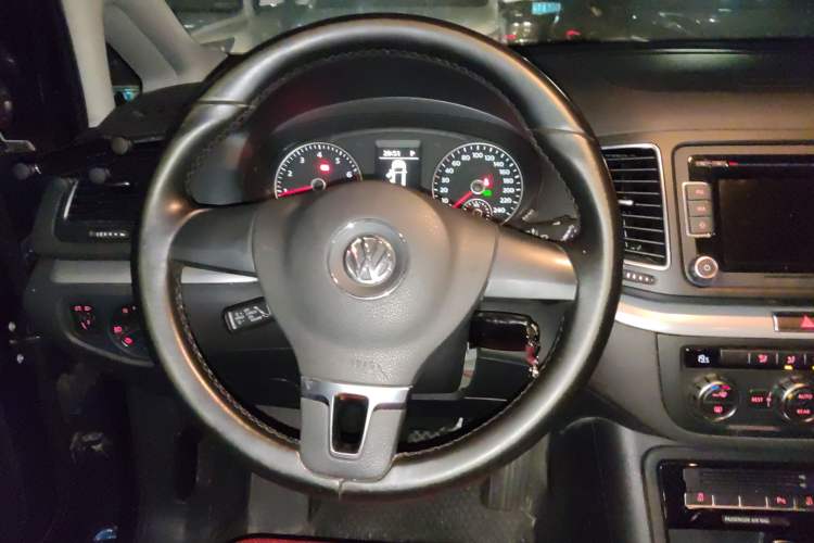 Used Volkswagen Sharan 2013 1.8TSI Standard Model Euro IV
