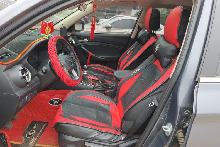 Used BYD Song 2021 Classic Edition 1.5T Manual Luxury Model Left Front Seat