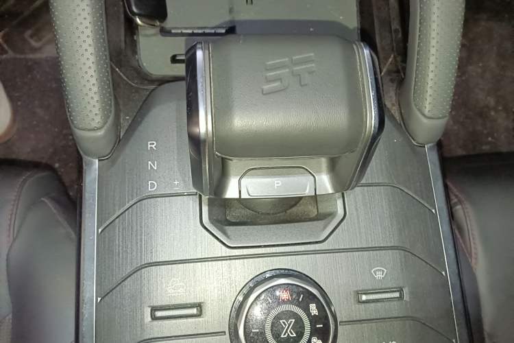 Used JETOUR Traveler 2023 2.0T All-Wheel Drive CrossPRO+
