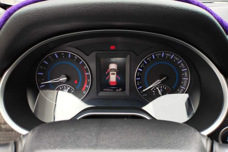 Used Haval H2 2018 Chuanxiang Edition Blue Badge 1.5T Dual-Clutch Two-Wheel Drive ZhiShang Model