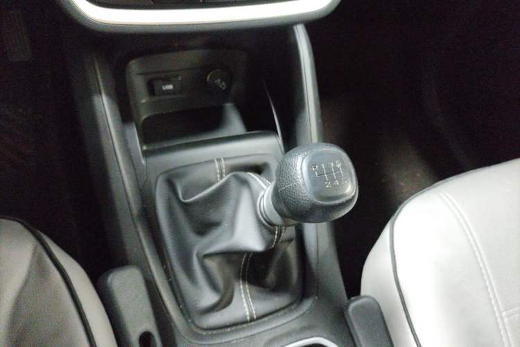 Used Wuling Hongguang S3 2019 1.5L Manual Standard Version China VI Standard
