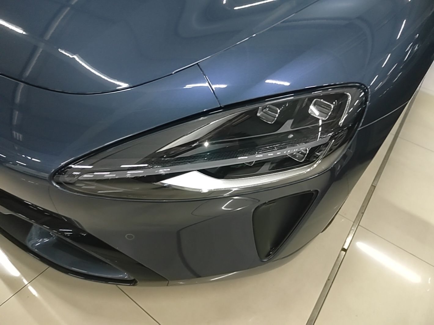 Xiaomi Auto SU7 2024 Rear-Drive Long-Range Intelligent Driving Version — снимка 8