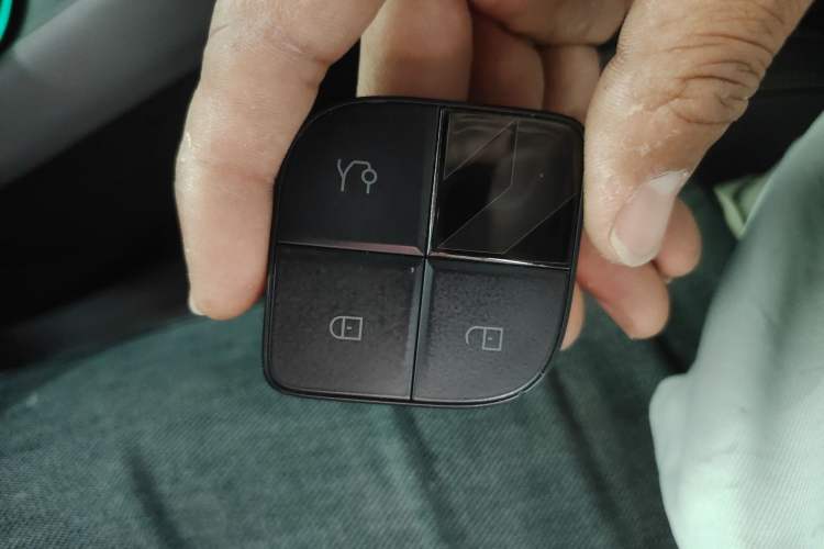 Used Lynk & Co 08 EM-P 2023 120km Long-Range Halo Interior 1