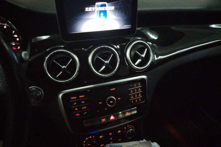 Used Mercedes-Benz CLA 2018 CLA 200 Sport Edition Audio And AC Panel