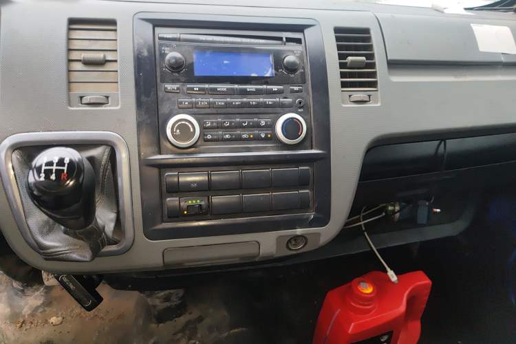 Used Foton Scenic G7 2017 2.0L Long-Wheelbase Commercial Van High-Roof Version 4 Seats 4Q20M