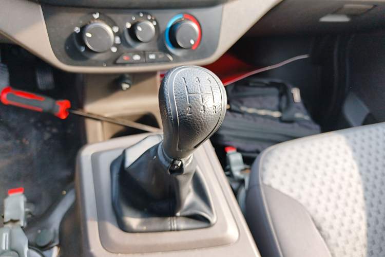 Used Wuling Rongguang New Truck 2021 1.8L Base Model Double-Cab with Dual Rear Wheels LJ479Q6
