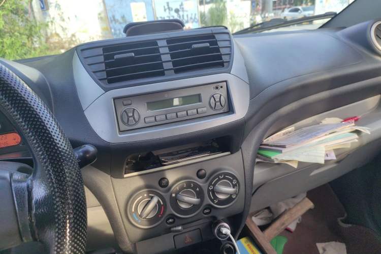 Used Suzuki Alto 2013 Revised Version 1.0L Manual Comfort Edition
