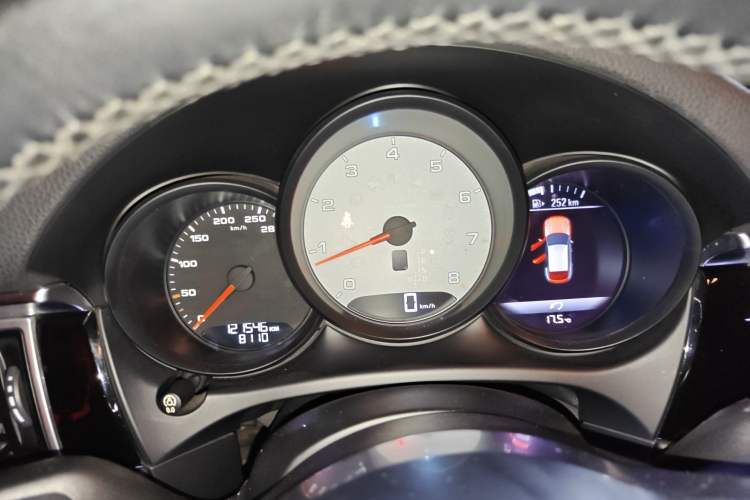 Used Porsche Macan 2017 Macan S 3.0T Instrument Cluster