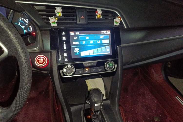 Used Honda Civic 2016 220TURBO CVT Luxury Edition
