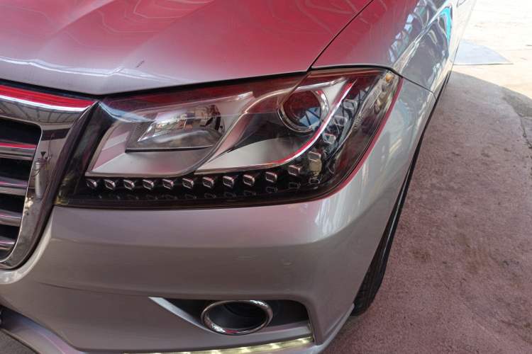 Used Haval H2 2016 Red-Label 1.5T Automatic Two-Wheel Drive Luxury Model
