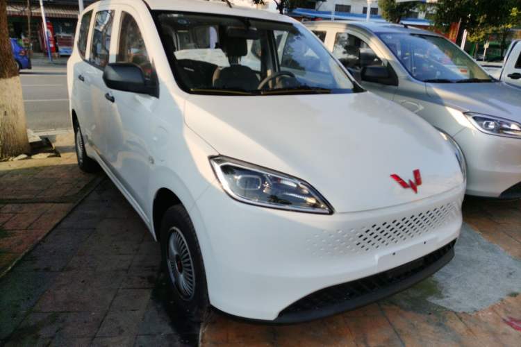 Used Wuling Hongguang New Energy 2025 Extended-Range Hybrid 50 km Utility Version