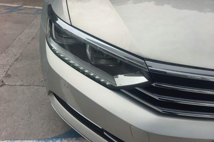 Used Volkswagen Magotan 2018 380TSI DSG Luxury Model
