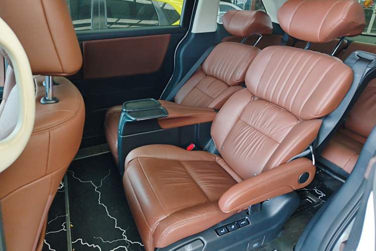 Used Honda Odyssey 2022 2.0L eHEV Sharp Supreme Edition
