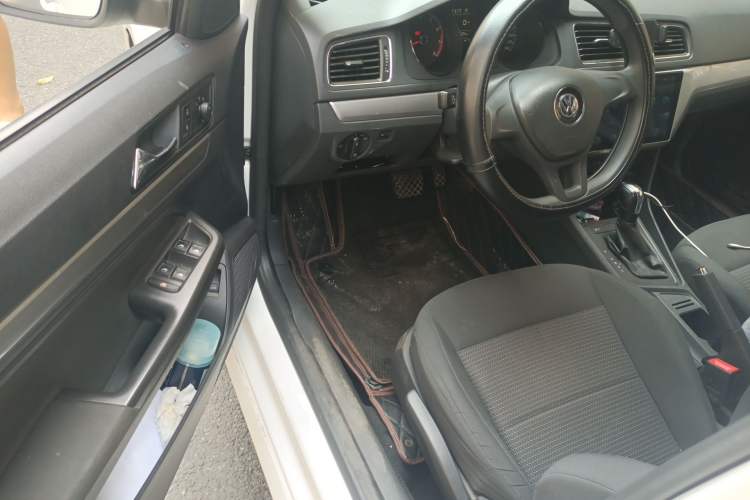 Used Volkswagen Lavida 2017 1.6L Automatic Fashion Edition