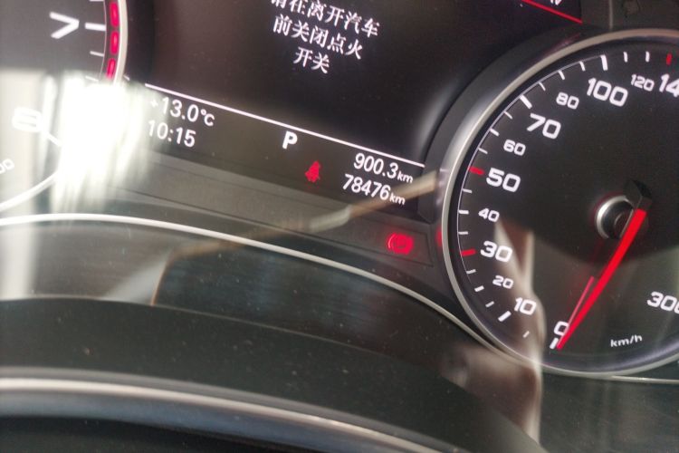 Used Audi A6L 2015 35 FSI quattro Technology Edition Odometer Close Up