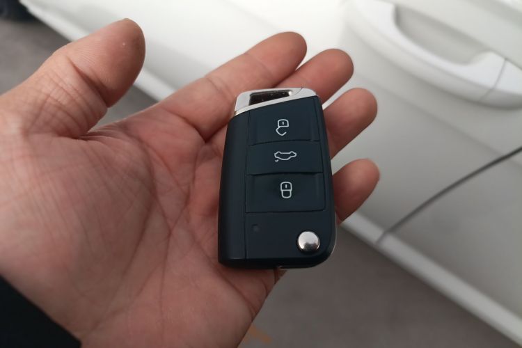 Used Volkswagen T-ROC 2019 280TSI DSG Two-Wheel Drive Comfort Version China VI Standard